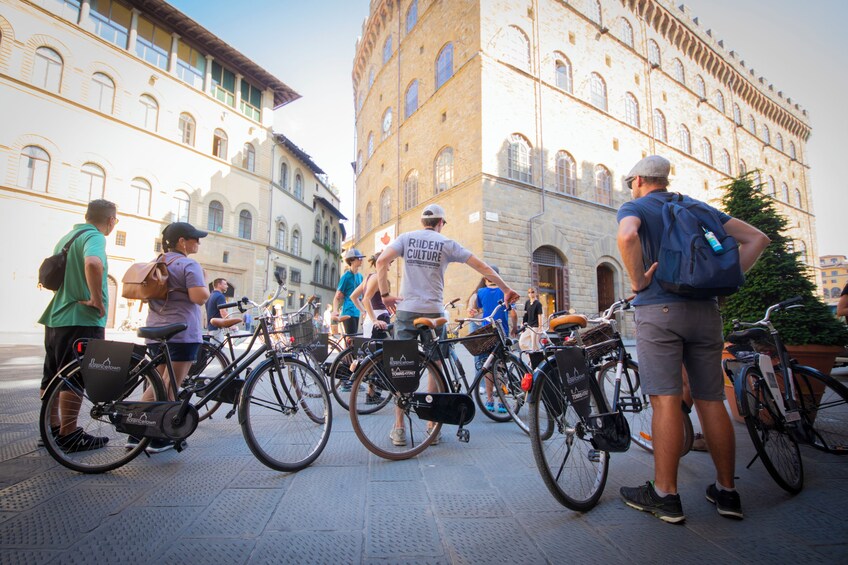 City Vintage Bike Tour with Gelato tasting