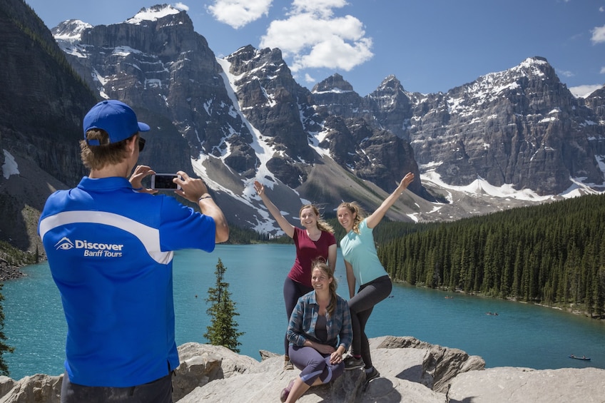 Lake Louise & Moraine Lake Tour