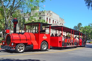 Ripley's Red Train Tours