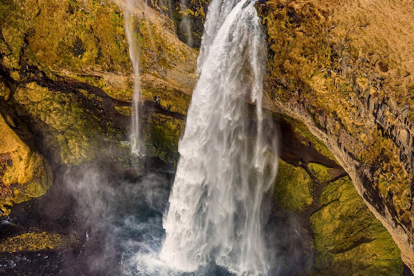 South Coast Waterfalls & Jökulsárlón Glacial Lagoon Tour