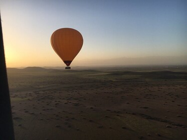 Ballonfahrt zu Sonnenaufgang