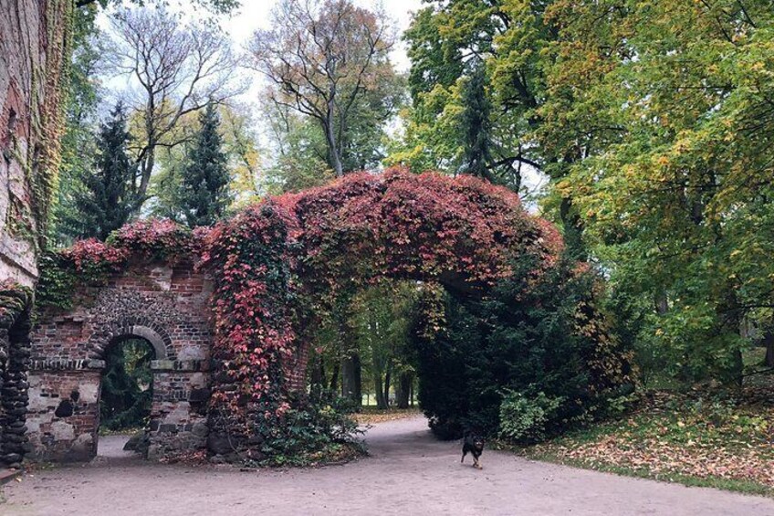 Warsaw outskirts - 6 hour tour with a local historian