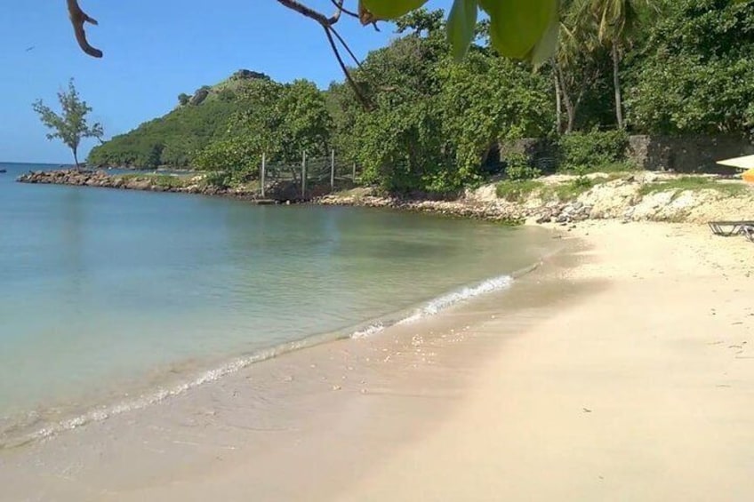 Beach Shuttle To Pigeon Island
