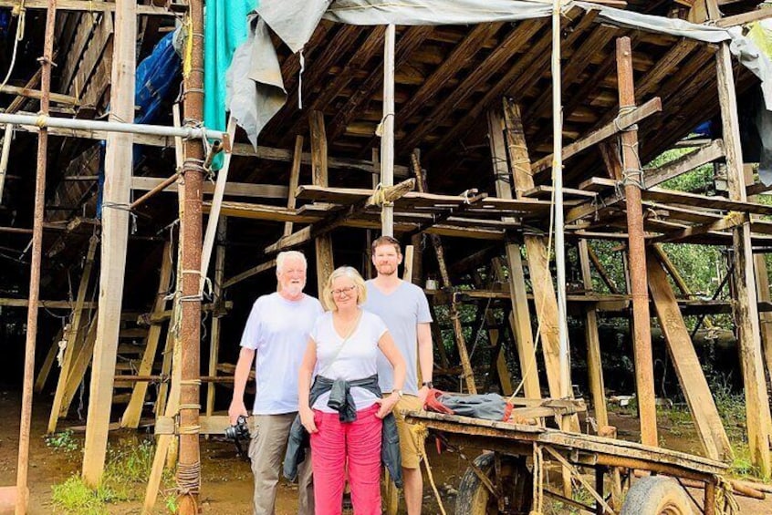 Tyndis Guests at the Beypore Uru Making Yard.