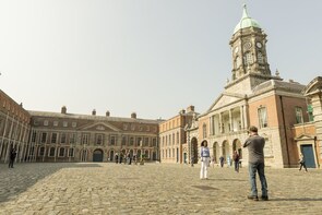 City Highlights & Hidden Gems Walking Tour