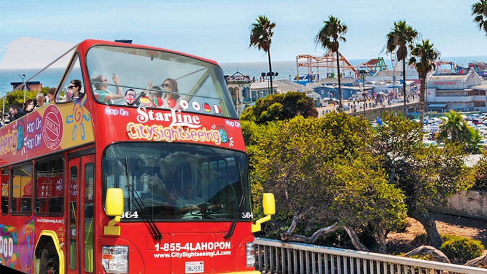 Hop-On Hop-Off City Sightseeing Tour of Los Angeles One-Day