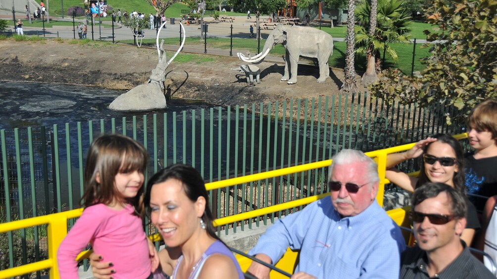 Hop-On Hop-Off City Sightseeing Tour of Los Angeles One-Day