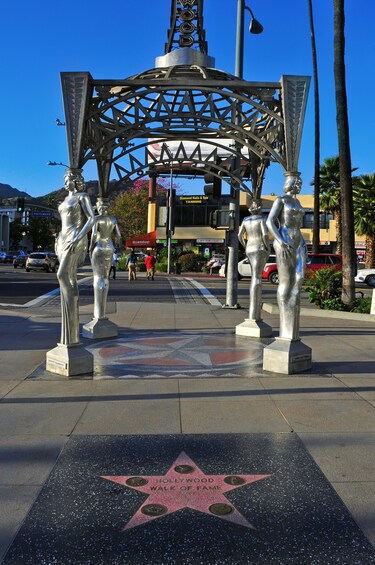 Carregar foto 5 de 10. Hollywood Celebrity Homes Tour