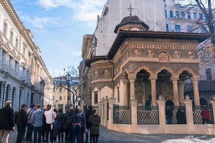 Bucharest Essential Tour: Old Town, Calea Victoriei & Communism