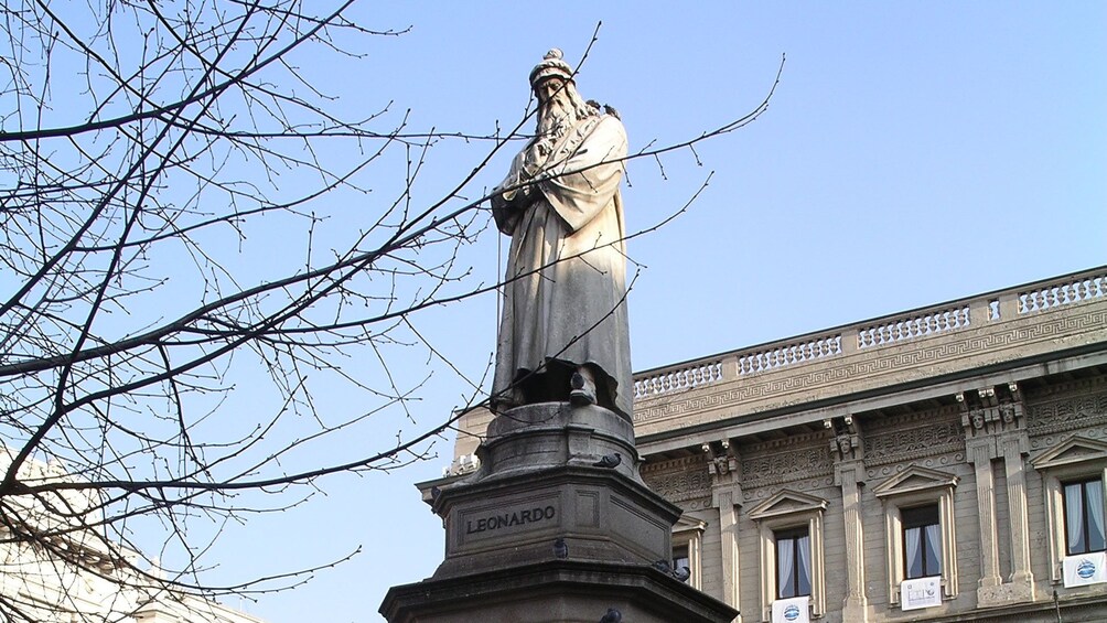 statue in milan italy