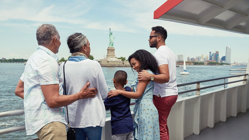 New York City Explorer Pass: 90+ Tours & Attractions