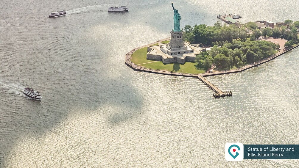 Go City: New York Explorer Pass with 90+ Top Attractions & Tours