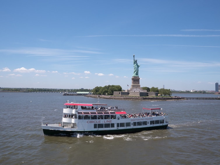 New York Landmark and Harbor Cruise