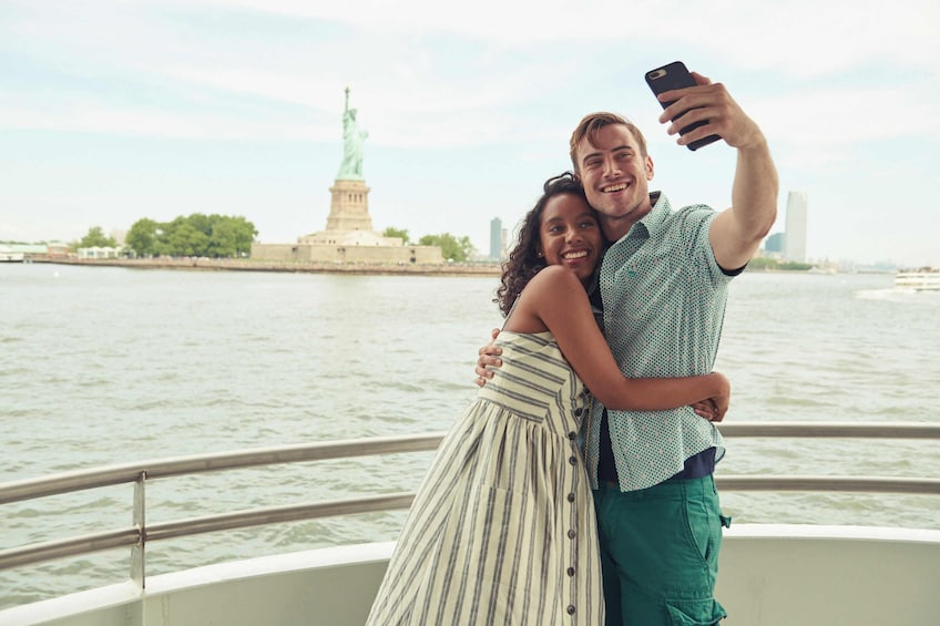 Circle Line: New York Landmarks Cruise