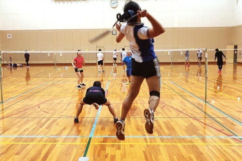 Badminton in Osaka with local players!