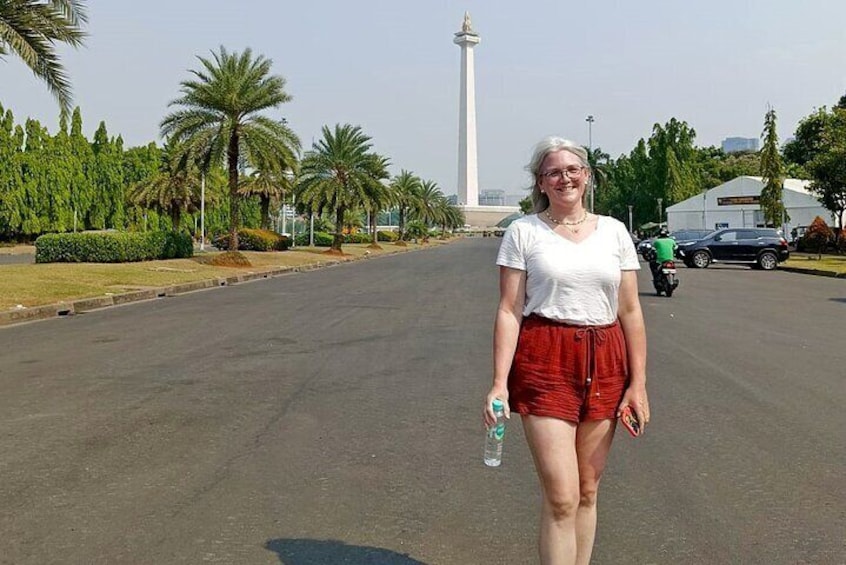 From port Tanjung priok : Jakarta Private Tour With Lunch