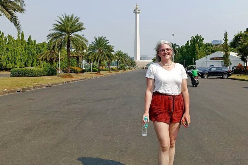 From port Tanjung priok : Jakarta Private Tour With Lunch