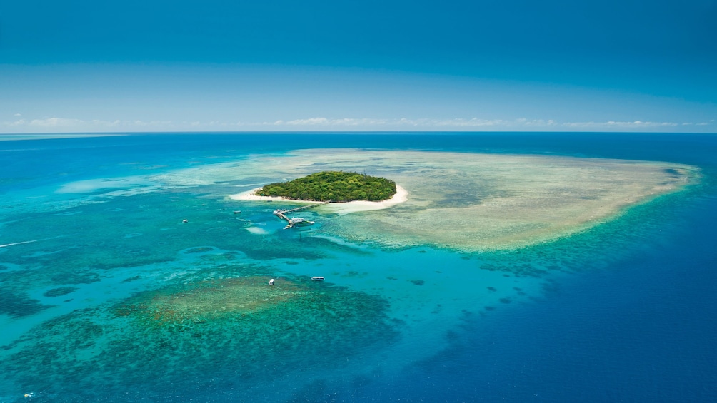 Stunning aerial view of the Green Island Reef in Cairns 