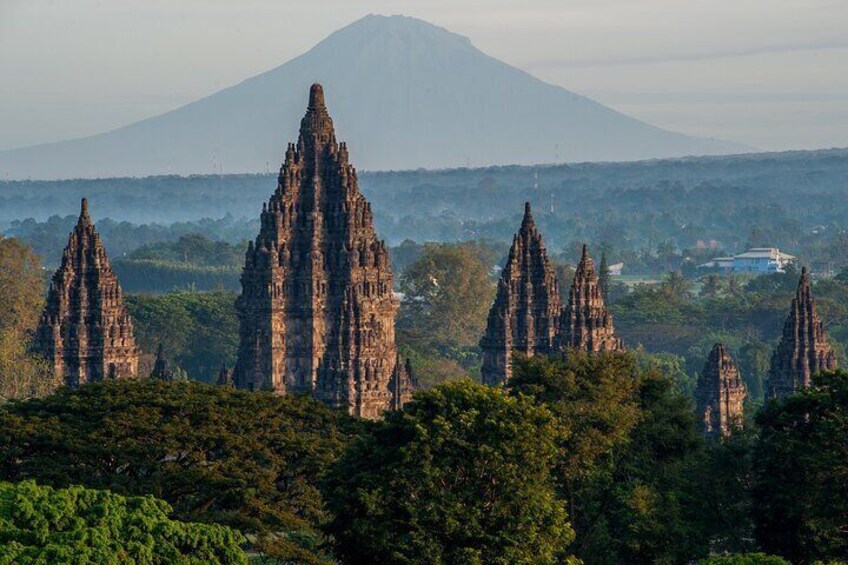 Prambanan Temple and Ramayana Ballet Show (VIP Seat with dinner)