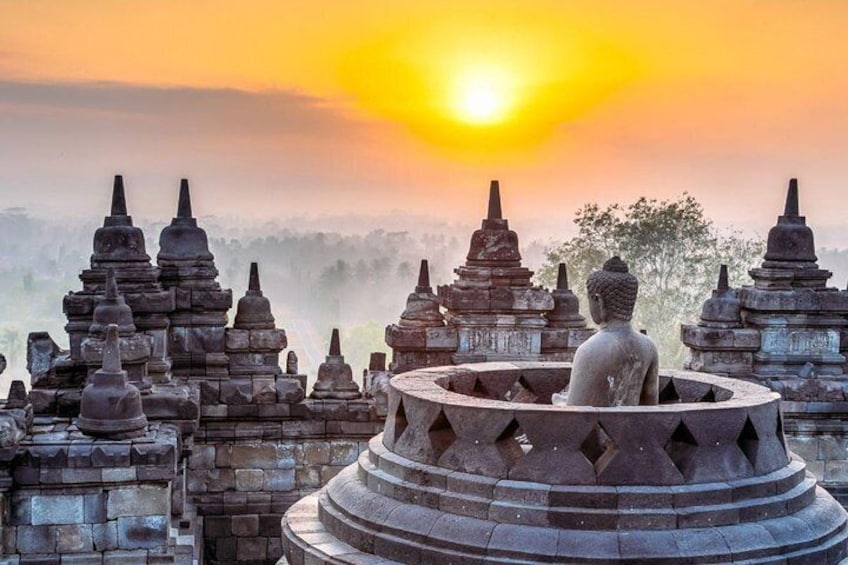 Punthuk Setumbu Sunrise, Borobudur Temple And Merapi Lava Experience 