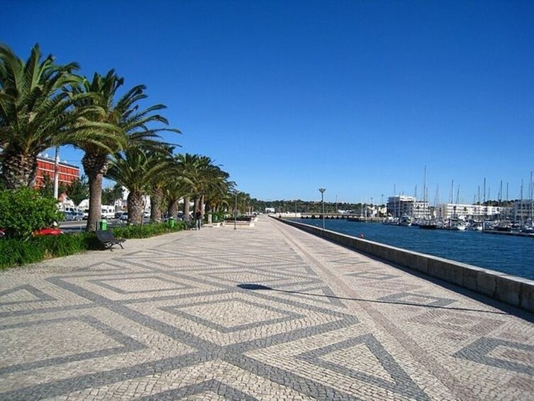Amazing West: Silves, Foia, Lagos & Sagres Day Tour