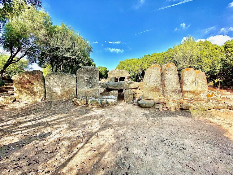 Tour Archeologico in Tuk Tuk