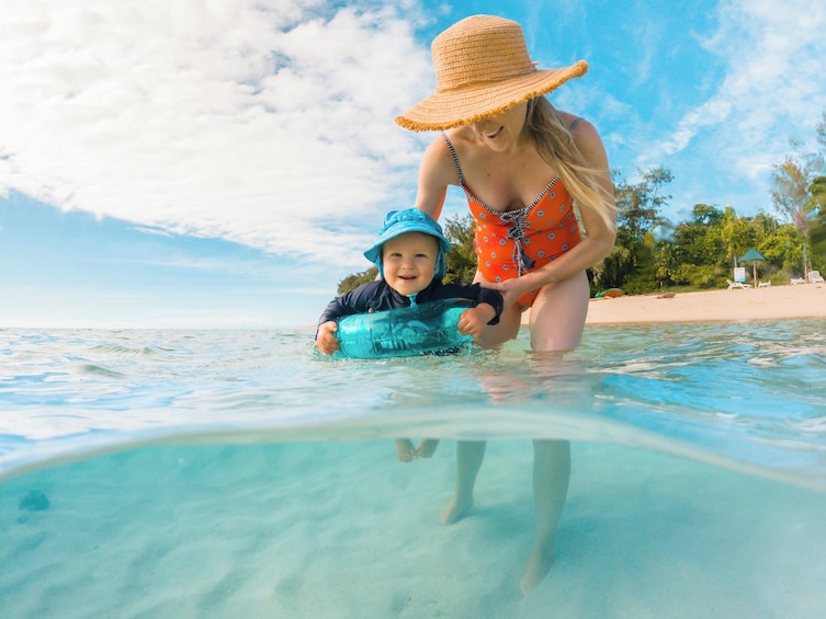 Cruise Options to Green Island on the Great Barrier Reef 