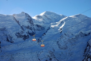 Chamonix Und Mont Blanc Mit Aiguille Du Midi Und Mer De Glace