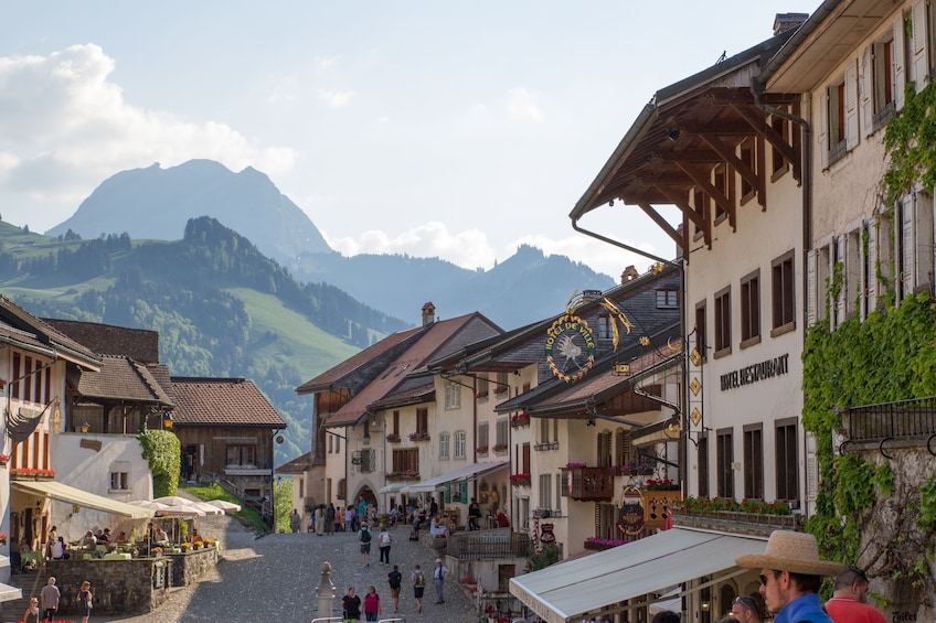 Gruyère: Cheese & Chocolate Tour with Golden Express Train