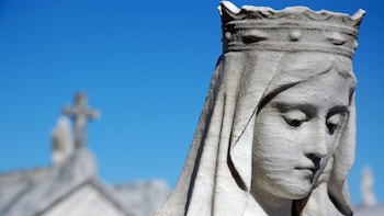 Cemetery & Voodoo Walking Tour