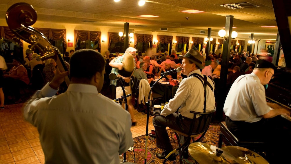 Musicians performing on paddleboat in New Orleans