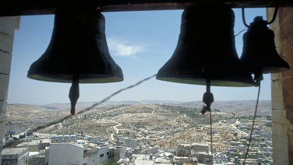 Foto 3 von 5 laden Bells in a church in Bethlehem