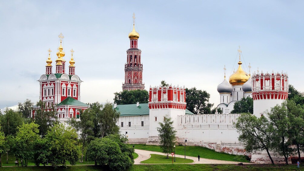 Charger l’élément 3 sur 5. Novodevichy Convent in Moscow
