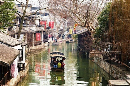 Private Shanghai Stopover Tour to Zhujiajiao Water Village