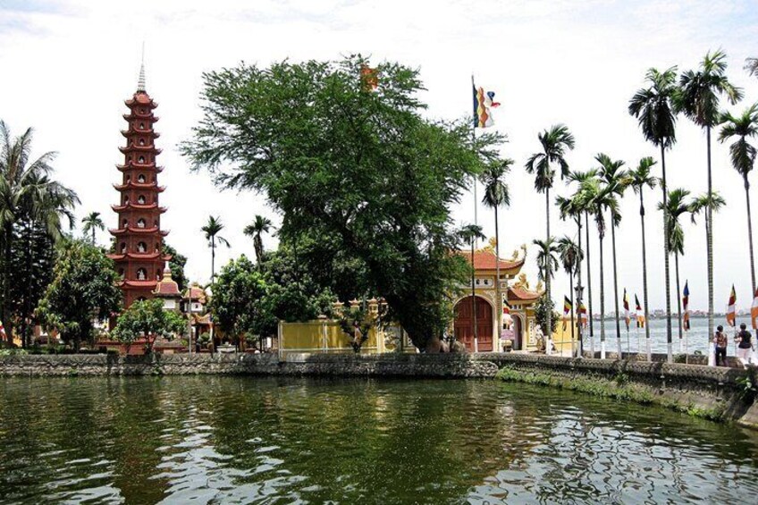 Discover The Hidden Beauty of Ha Noi Capital from Ha Long Cruise Port