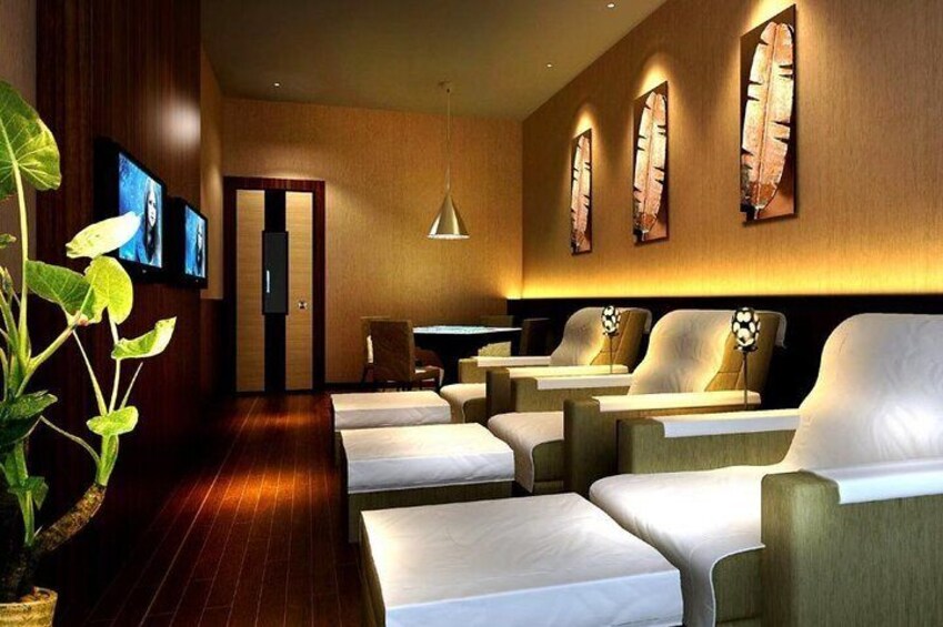 Flexible Airport Layover Tour of Shanghai City Highlights with Spa Option