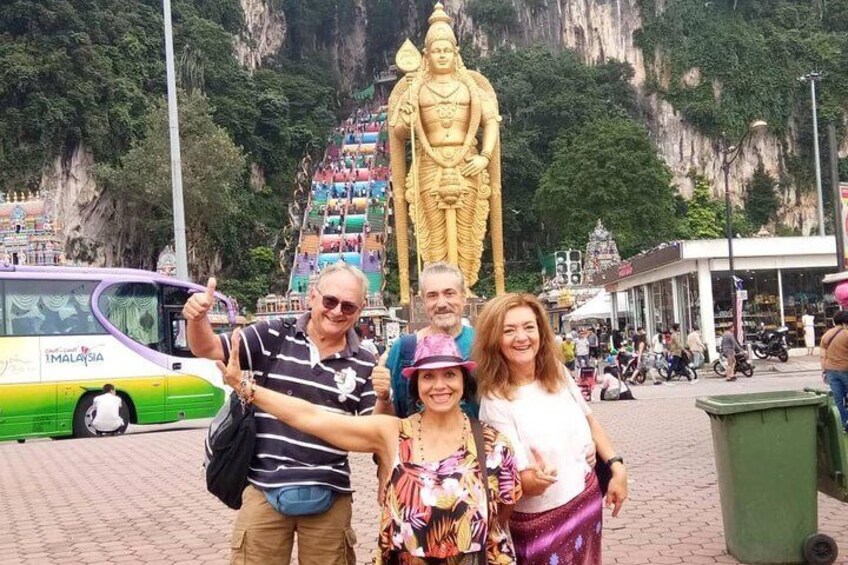 First Day : Arrival Transfer with Malaysia Countryside and Batu Caves Tour