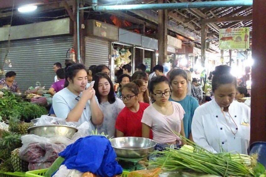 Siem Reap Cook in a Tuk Tuk (Cooking Class)