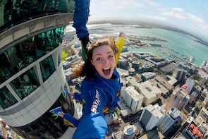 SkyJump Auckland - An AJ Hackett Experience