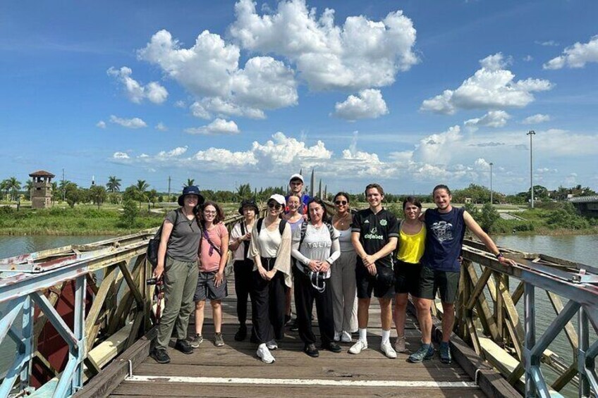 Hien Luong Bridge & Ben Hai River