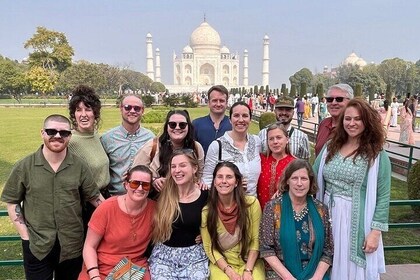 Private Sunrise Taj Mahal Tour from Delhi By Car -All inclusive