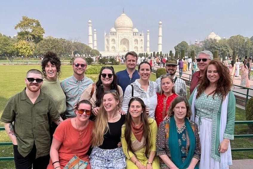 Private Sunrise Taj Mahal Tour from Delhi By Car -All inclusive