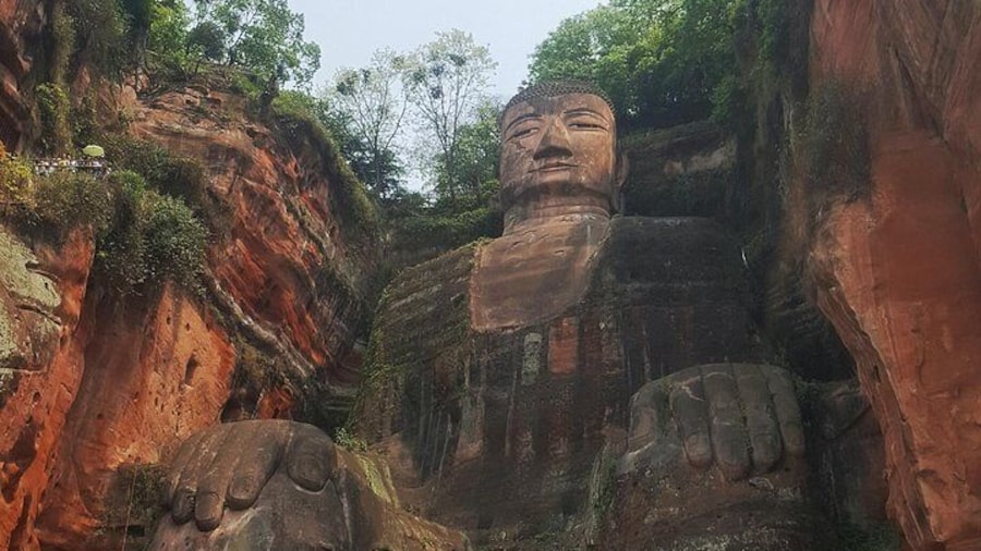 giant buddha