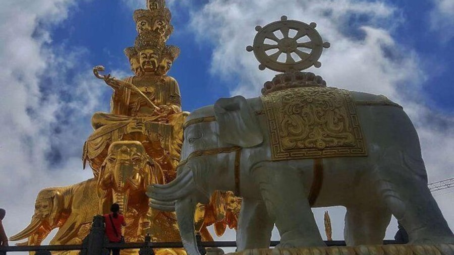 Emei Mt.