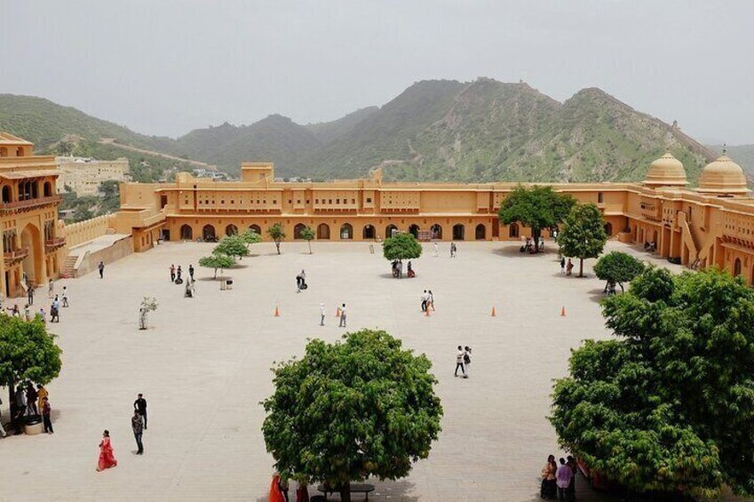 Jaipur (Pink City) Private Day Trip from Delhi By Car