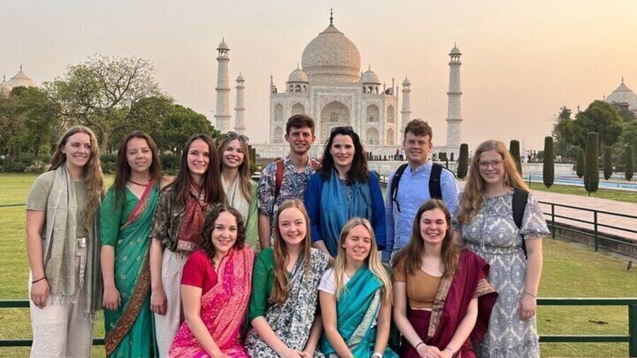Skip-The-Line Taj Mahal Sunrise Private Tour with Special Add-ons