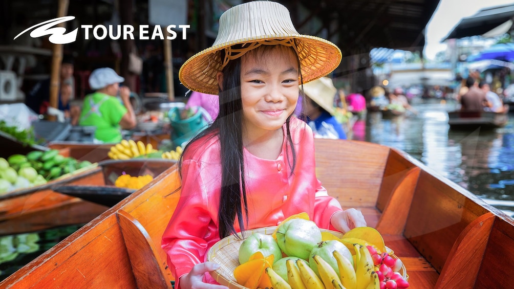 Floating Market Tour with Long-Tail Speedboat Ride