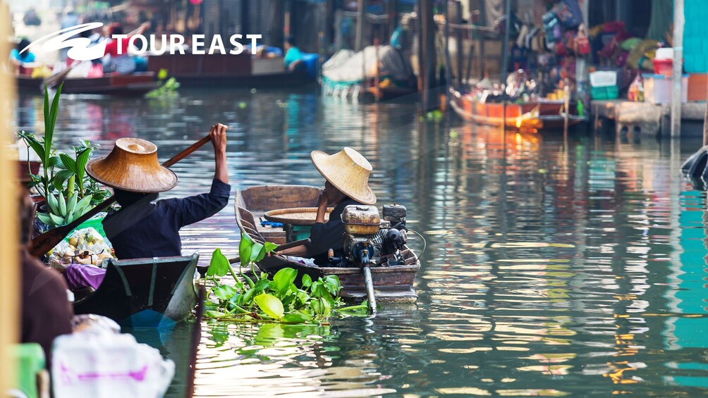 Floating Market Tour with Long-Tail Speedboat Ride