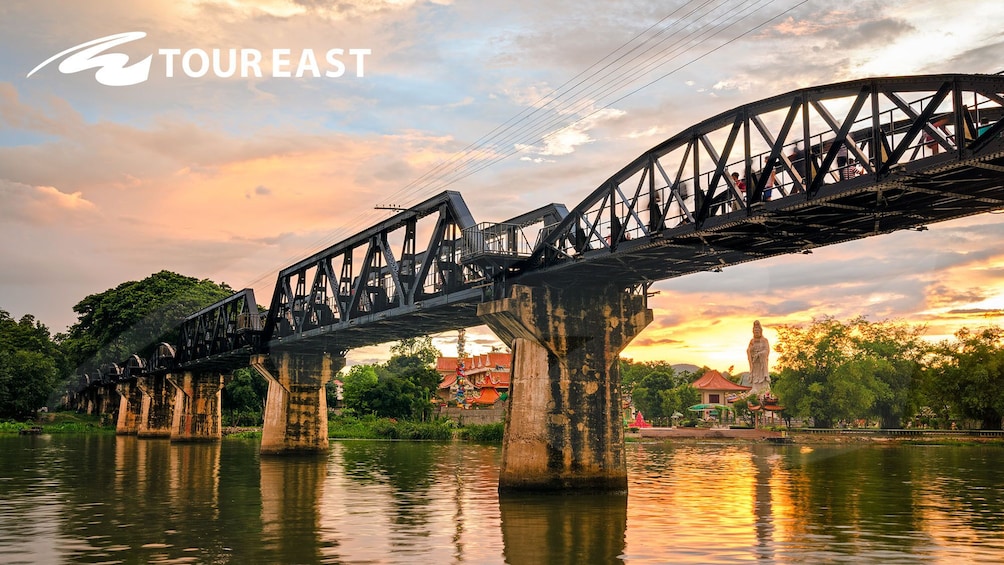 Floating Market & River Kwai with Speedboat and Lunch