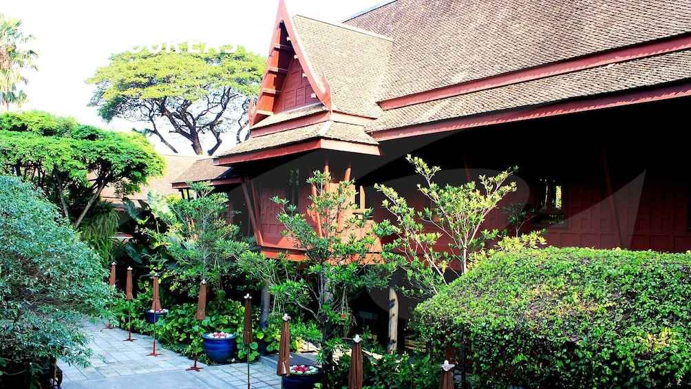 Jim Thompson's House & Suan Pakkard Palace Tour